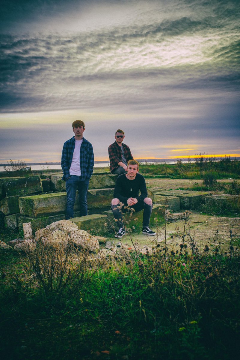 ProRedshiftBand's tweet photo. Josh did an interview with @unionjackradio earlier, and you can hear it tomorrow night on the Underdogs show from 9! Has to be said, it’s not your average interview!
#interview #band #projectredshift #unionjackradio #rockband #rockmusic #foofighters #neckdeep #airbourne #pvris https://t.co/XEDiqalVxy