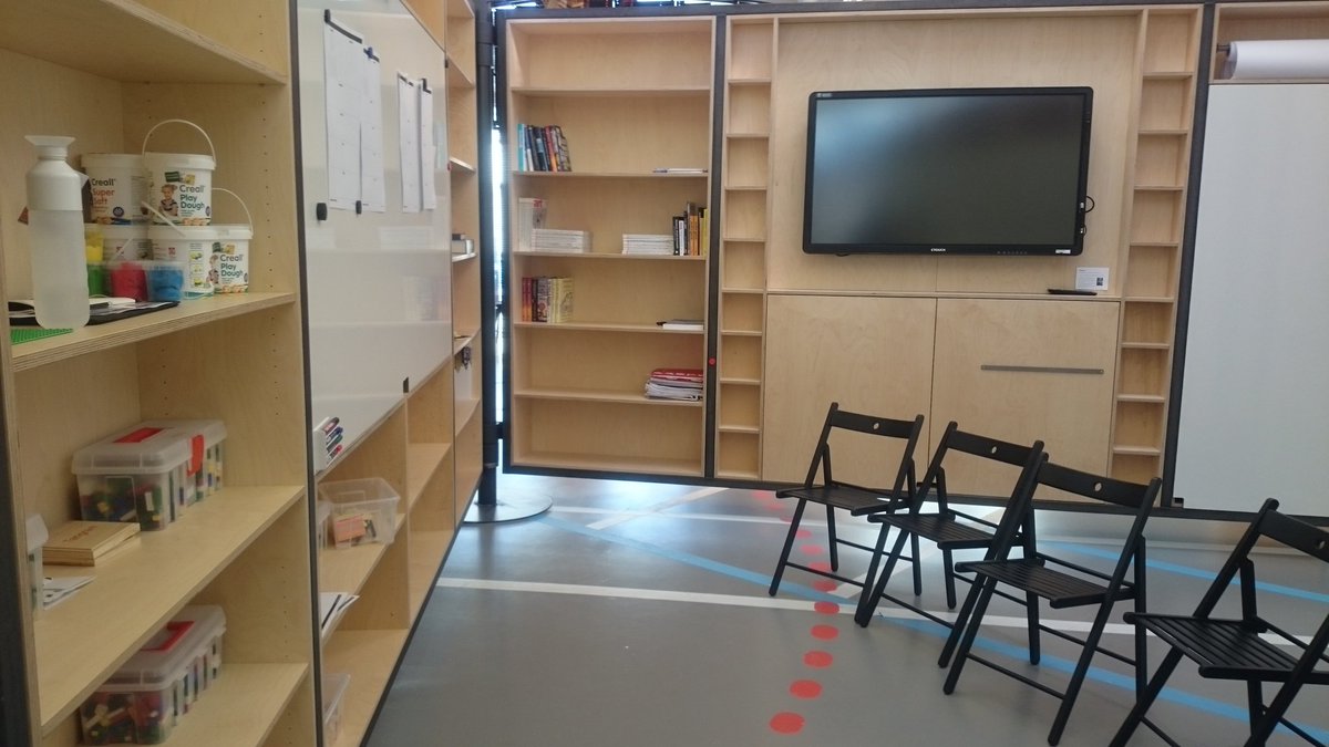 Back from qualitative research. Now grap some post-its and fill this place. First things first. #designthinking  <a href="/DT_Acade_My/">DesignThinkers Academy</a>