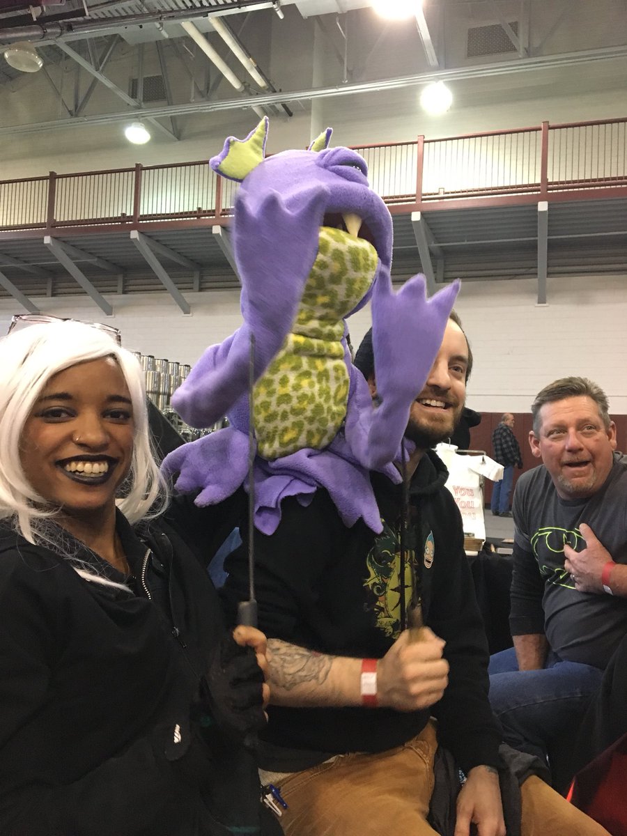 aaronandgeren's tweet photo. We had a great time at #shrevecon the other day! Met a bunch of cool people and terrorized a bunch of people with puppets! #twitter #puppet #hashtag #amidoingitright #AlabamaSenateElection #TuesdayThoughts #momtweets https://t.co/kLspF5IEpZ