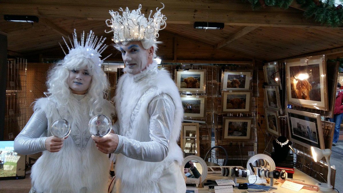 COLOUREDRYELAND's tweet image. Polar opposites this week to last. Last week trading with @EwelleryShop &amp;amp; @onlyinthewild @Basingstoke Xmas Market Chalets with @CIAMarquees This week back on the farm in #Devon, wellies mud &amp;amp; gorgeous Gizmo. Common denominators of both weeks: busy, fun, great company, do it again