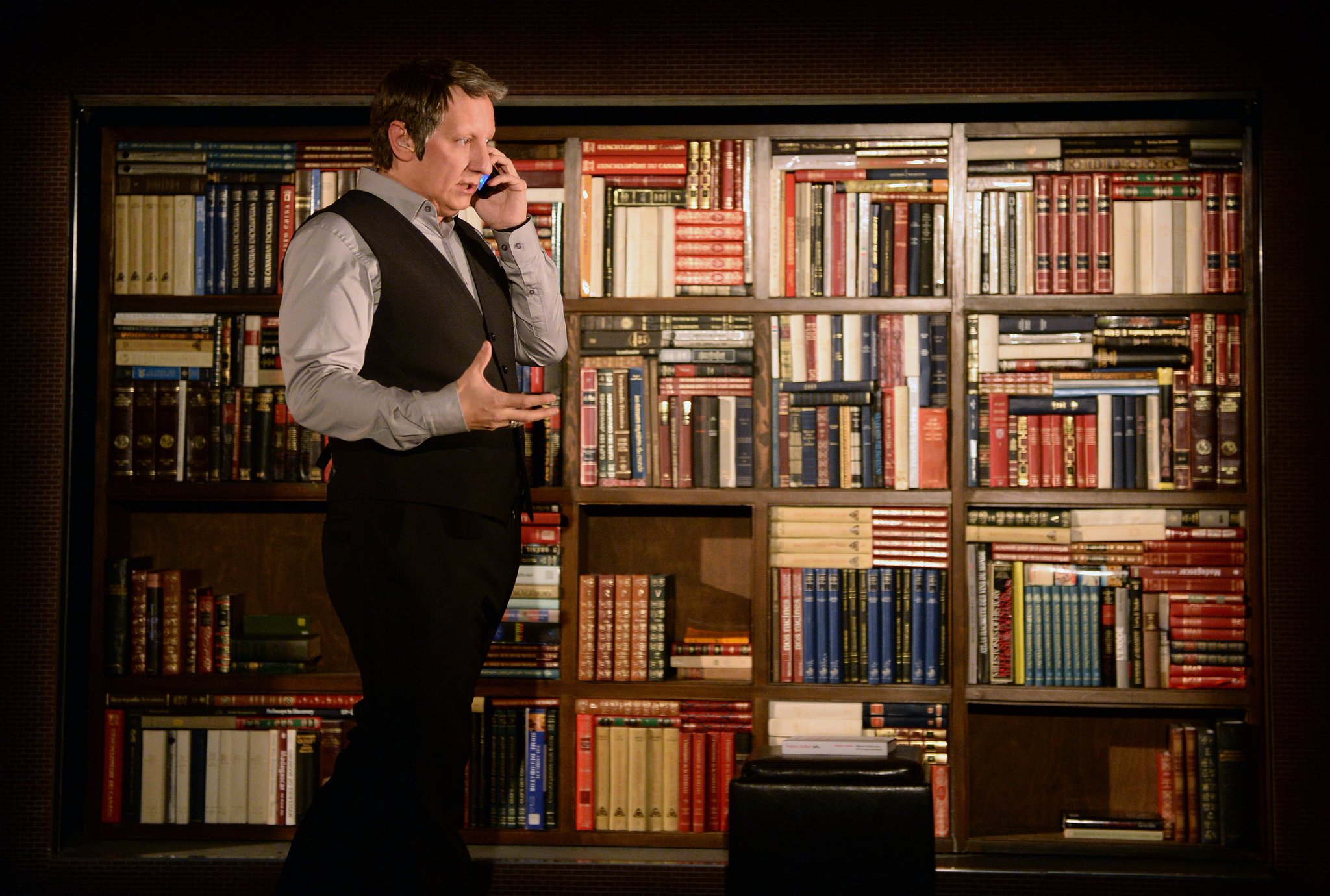 Happy Birthday, Robert Lepage! We cannot wait to have you here with us to perform 887 this January. 