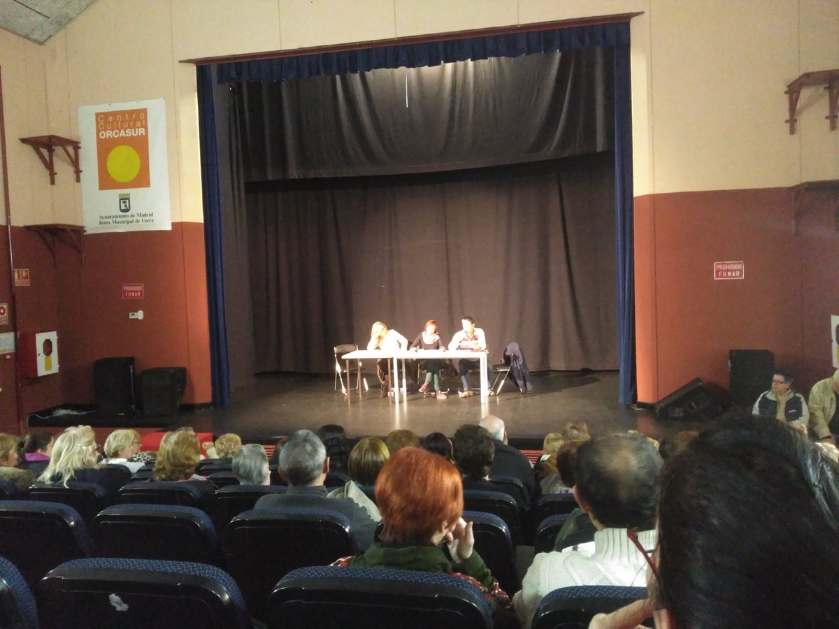 psoe_usera's tweet photo. Continuamos en defensa de la residencia San José.

Hemos acompañado en Pleno al Grupo Municipal @PSOECL. Se ha aprobado su proposición para no trasladar el #CACYS y dotarle de medios.

Después hemos estado con l@s vecinos (¡gracias por vuestra lucha!) en Asamblea Vecinal #Orcasur https://t.co/xAaS5D87nm