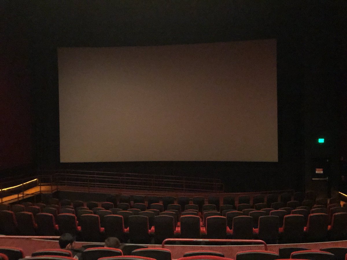 MoralesAndi's tweet photo. So excited to finally go see Justice League prior to having surgery when this happens! #nomovie #sodisappointed #amctheater https://t.co/loskpwcfuO