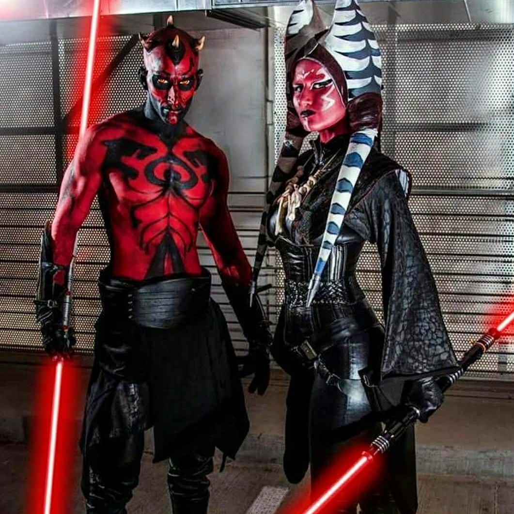 OurGameOfficial's tweet photo. Let's keep the #StarWars theme going for Cosplay Tuesday! Darth Maul &amp; Darth Moros by @onexpunchmickE &amp; @cleighcreations https://t.co/cDAd39Gd7C