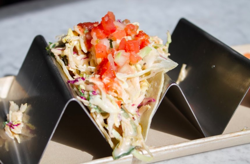 billysinn's tweet photo. Get a lil Happy Hour in your life. #tacotuesday https://t.co/dYdrPzraXO