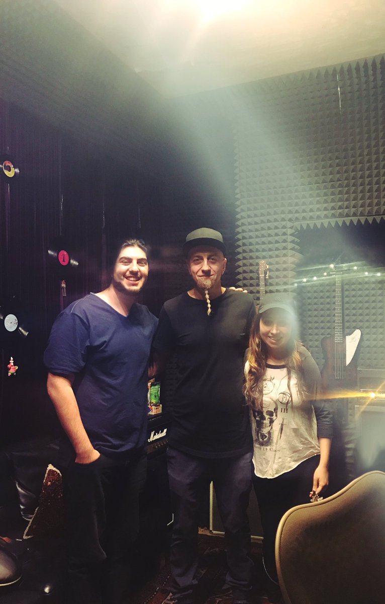 SatelliteCiti's tweet image. Got a surprise visit from @ShavoOdadjian at rehearsal yesterday! Such a badass and an inspiration to us both.