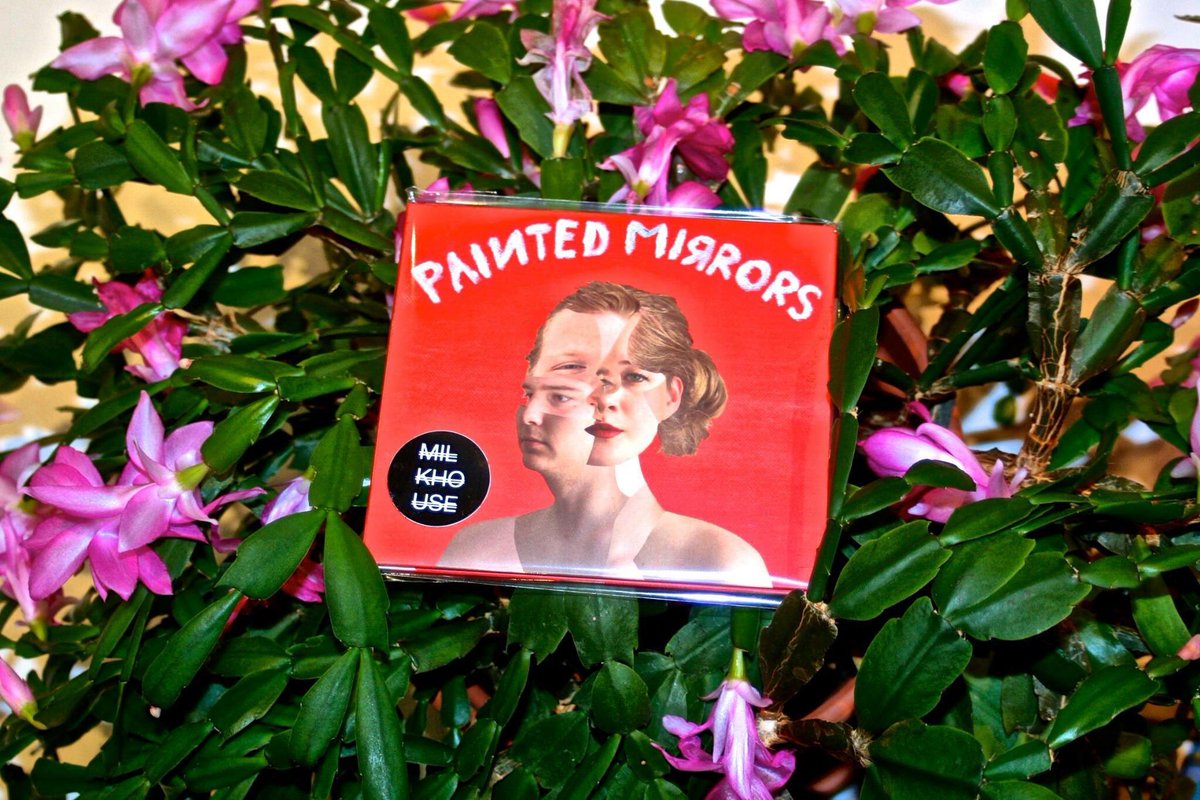 // Minnum á:
Taupokar- 1000kr
Geisladiskur -2500kr
Frí heimasending á höfuðborgarsvæðinu ef þið pantið fyrir 18. desember. Verður komið fyrir jól. 🎅🏻🤶🏻
//

youtu.be/Q4mmSfoI4V0