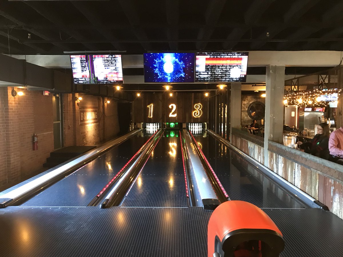 jthope's tweet photo. #AtTheCompanyXmasPartyIGot to bowl and enjoy the amazing food at #StonePin @revelevent https://t.co/pNV3Cshsxh