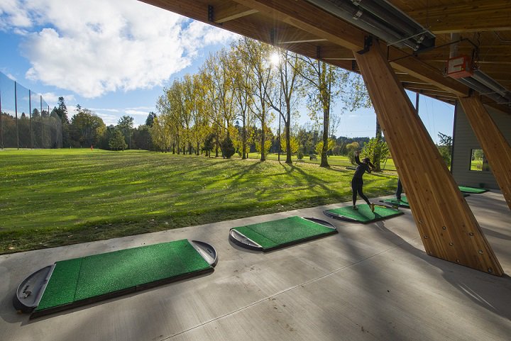 Looking to hit some balls?  The Driving Range consists of 19 stalls, 8 covered and heated for more comfortable practice during the winter ow.ly/1LiK30gUrwX

#allseasongolf #playoutside #southdelta #tsawwassenspringsgolf