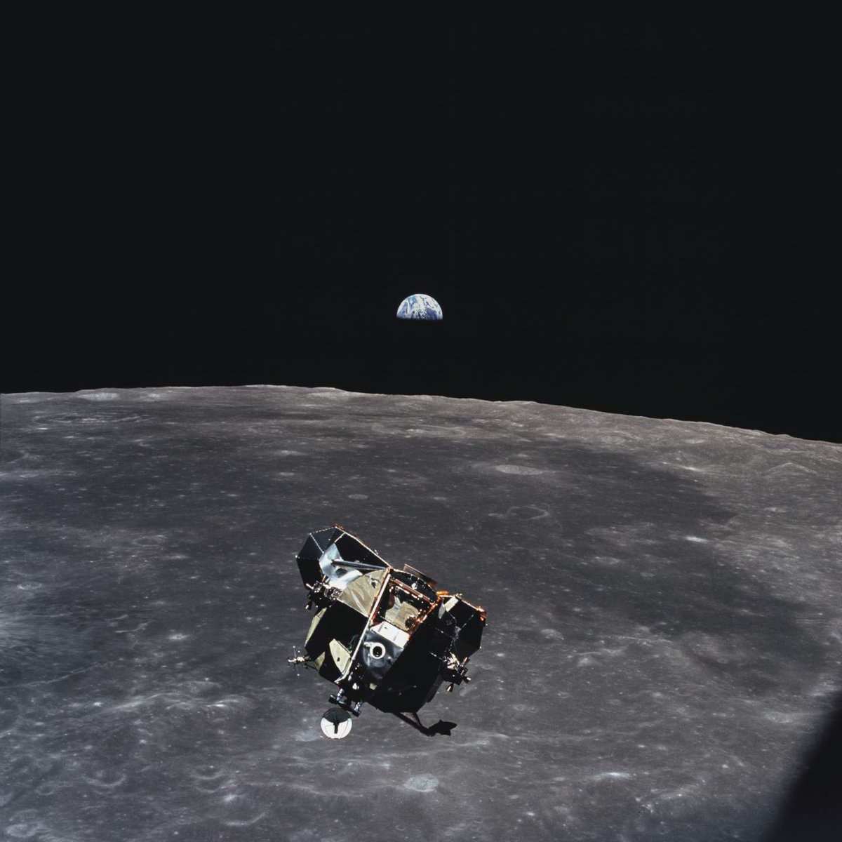 NASAApollo11's tweet photo. 39. With EVAs complete, it’s time to return home.  LM ascent, Powered Ascent Insertion (PAI), took place to reach an appropriate orbit where it can then rendezvous with the orbiting CSM and carry out docking procedures. #Space2090 https://t.co/ehHk1TcvEU