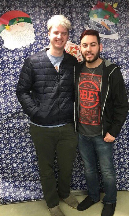 SHU_NSCS's tweet photo. Took pictures✔️ Ate pizza✔️De-stressed✔️

Special thanks to all the students that came out to our Xmas and Chill Event! https://t.co/lzcc1UXo3d