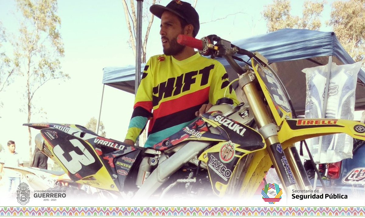 SSPGro's tweet photo. Policía Estatal #AlejandroSolano se corona con la Primera Posición en el Campeonato Azteca 2017 de Motocross @SSPGro https://t.co/J80qcpb9F2 https://t.co/OVfX5jUTOl