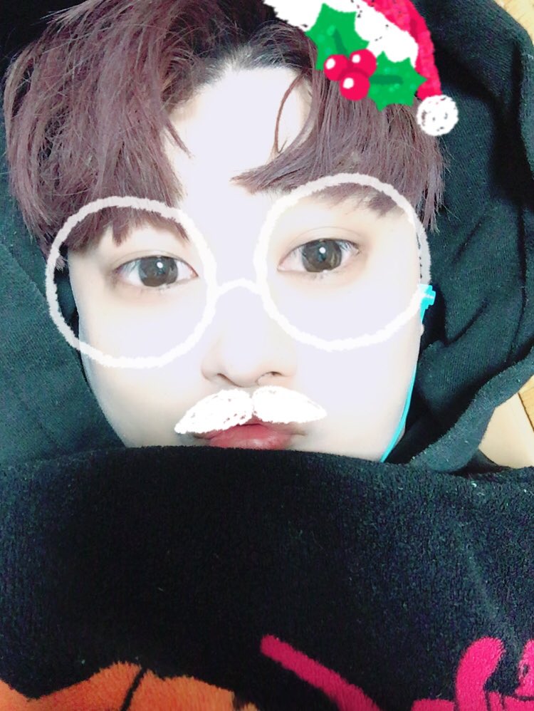 shinthiamn's tweet photo. 元気100倍で頑張りたいけど、なかなかクリスマスかー、泣 https://t.co/NsI8bevt9c