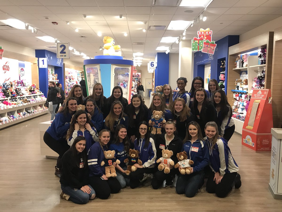 KWHSCheer's tweet image. Sending warm wishes with our Build-A-Bears to the John O’Shei Children’s Hospital from the Kenmore West Cheerleading Team 🐻💙🎀