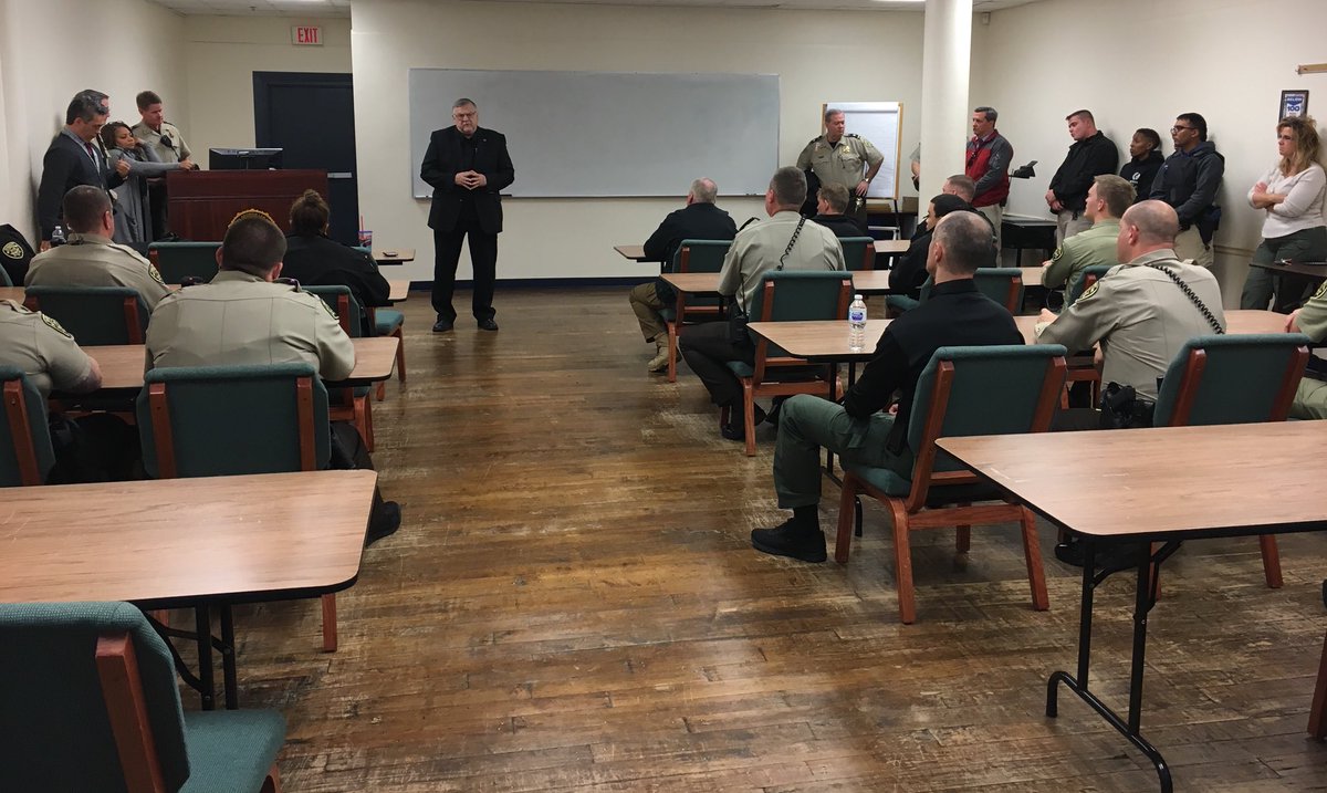 CobbSheriff's tweet photo. Sheriff Warren & his command meeting & speaking with the staff about the 2017 progress and the 2018 goals for the sheriff’s office. Great Things are Ahead for @CobbSheriff ! #cobbsheriff🇺🇸 #CobbCounty #commitment #loyalty #goals #progress #cobblife @cobbcountygovt @RossCavitt https://t.co/QHGdqA9FHU