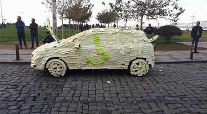 İzmir'de engelli çıkışını kapatan aracı affetmediler
odatv.com/izmirde-engell…