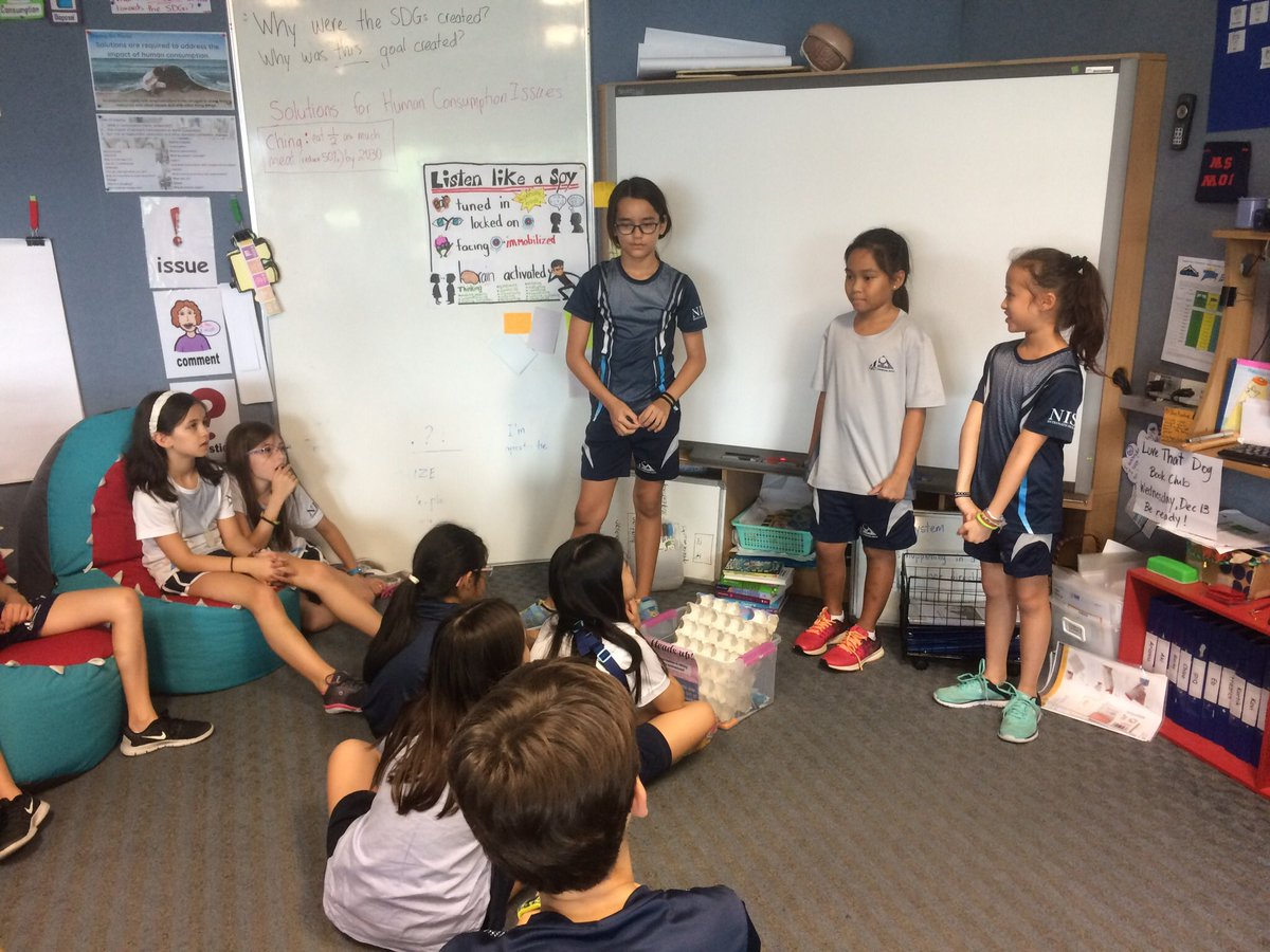 moiferet's tweet photo. #5RW Ss want to challenge the fashion industry to create using materials that would normally be thrown away. Can’t wait to see what their innovative thinking leads to. Planting seeds for #5ML 🤗 Exploring #SustainableProduction ideas @Y5NIST @ibpyp https://t.co/FB0kttxu45