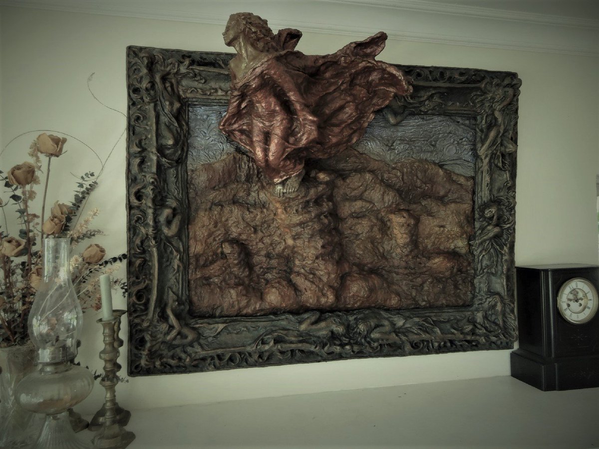 Edge of...
She leans in against resistance, finds strength, creativity...vulnerability. Complete connection. Subject-object oneness - Quality.