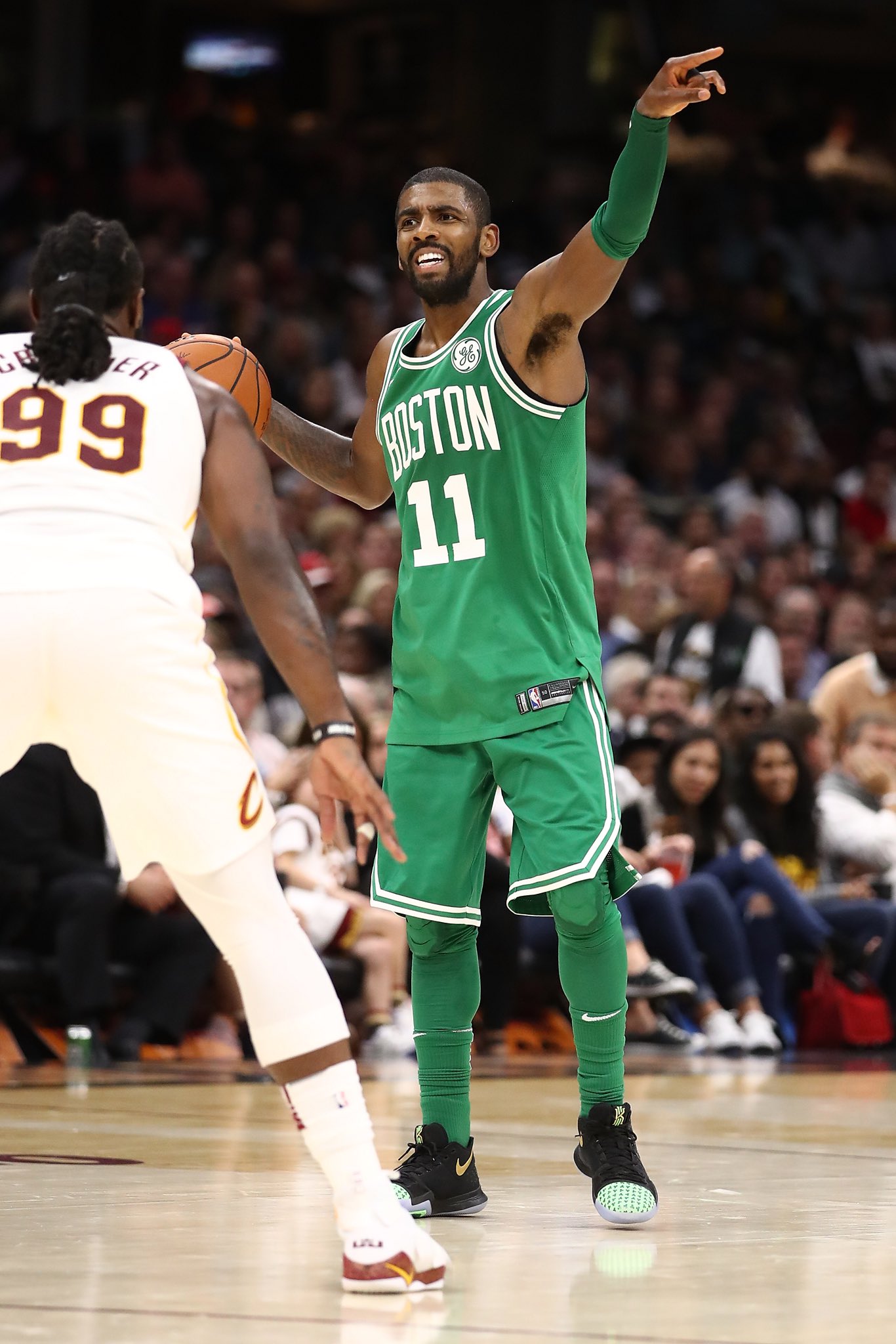 hoodie melo untucked kyrie