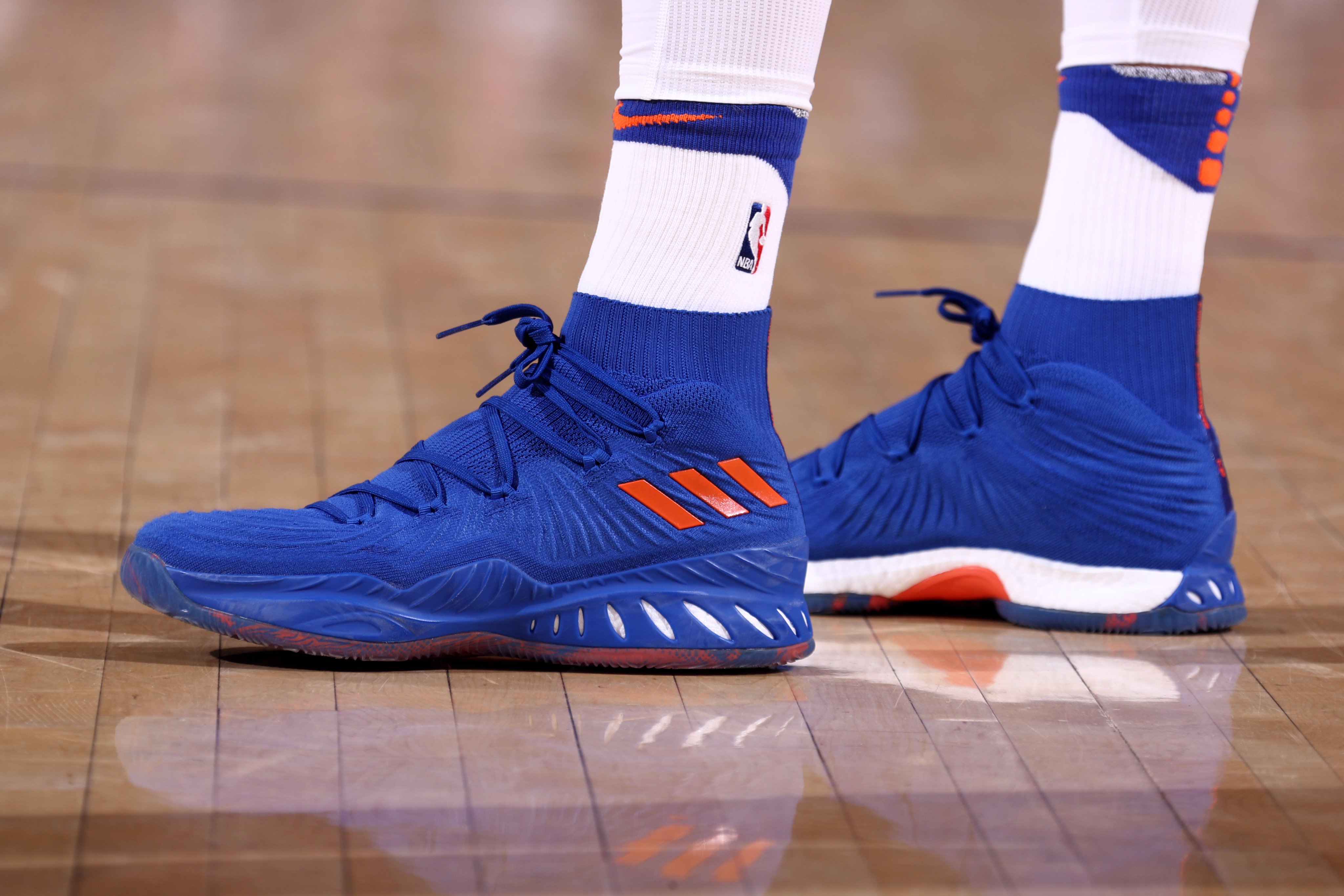 B/R Kicks Twitter: "Kristaps with the adidas Crazy Explosive 17 PE vs. Los Angeles #Knicks https://t.co/R8j8fAATUQ" / Twitter