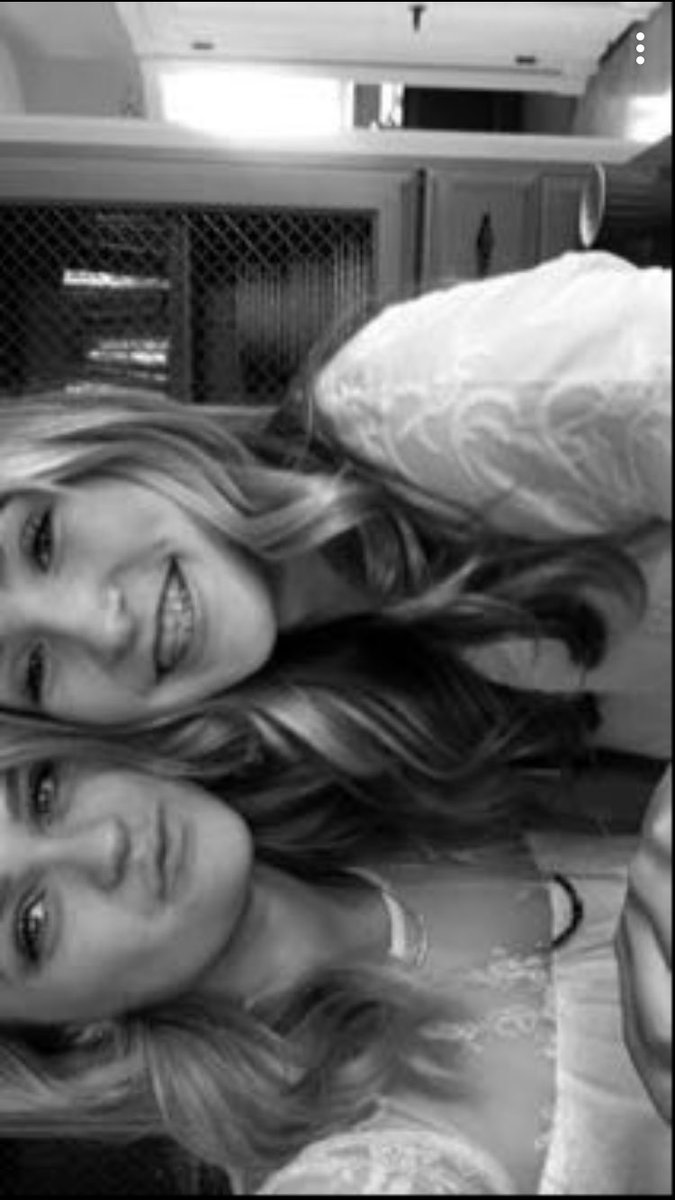 megchild1's tweet photo. HAPPY HAPPY BIRTHDAY @_laurenbowen!!!!!! So grateful for all our memories 💗 love ya!! https://t.co/6a6qNxY42V