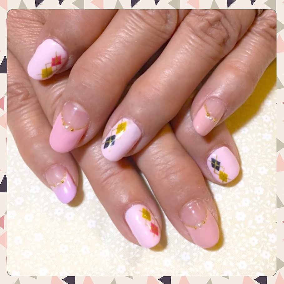 ちょっこしnail 可愛らしいアーガイル 小田原 ジェルネイルサロン ハンドネイル 冬デザイン T Co Ftlafbztvg ちょっこしnail 可愛らしいアーガイル 小田原 ジェルネイルサロン ハンドネイル 冬デザイン T Co Ftlafbztvg
