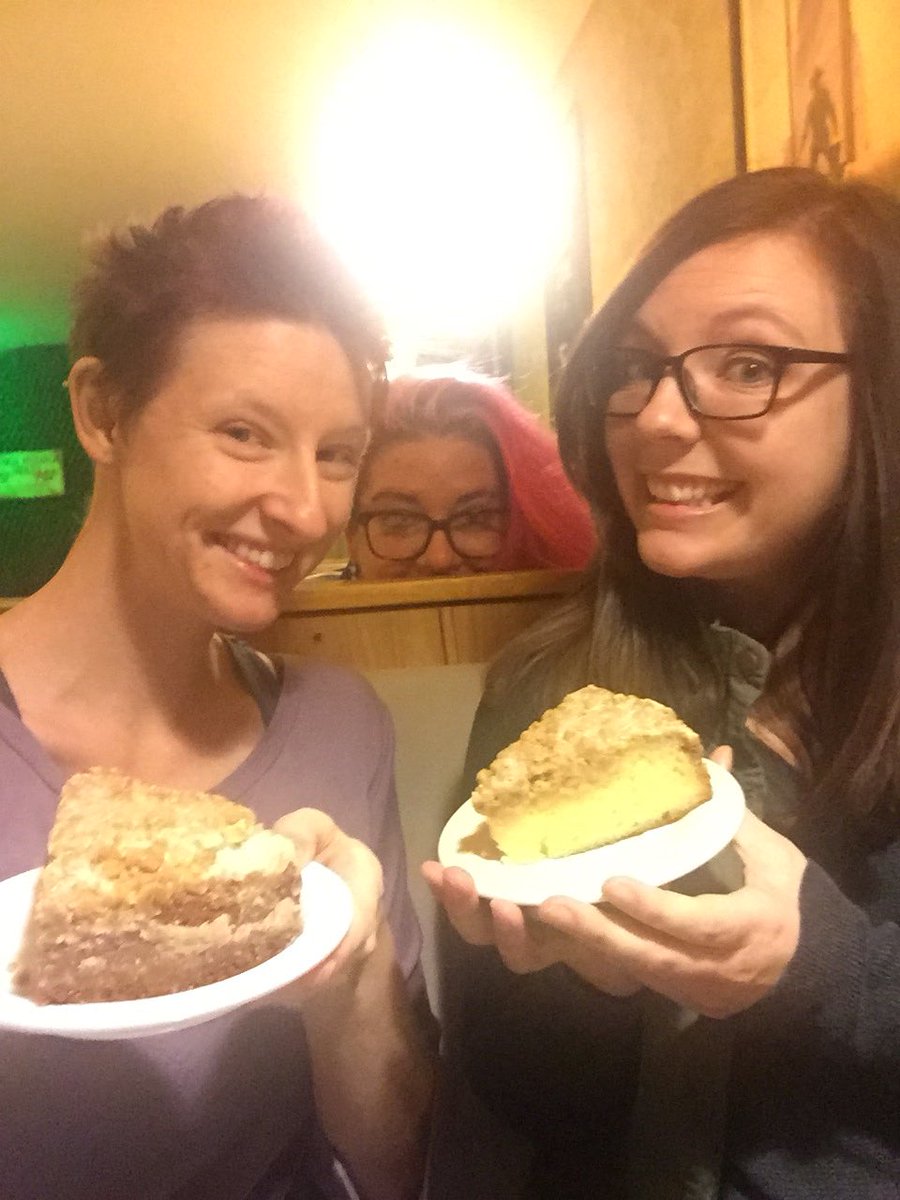 HelloCherri's tweet photo. Reunited and it feels so good!! But doesn’t it feel like we’re being... watched?? #TryingToBeBetterAtTwitter #LeavingTheHouseGivesYouStuffToTweetAbout @josswheelin @Hello_Kristal @WatchtowerCafe #CakeTwins https://t.co/vHfnJd314v