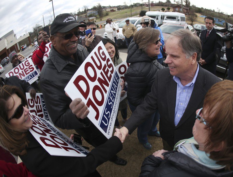 statesman's tweet image. BREAKING NEWS: Jones wins in stunning Alabama upset over Moore ... atxne.ws/2BfyPfg