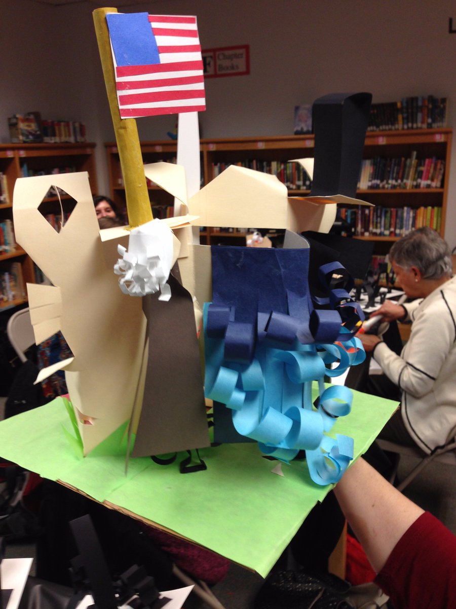 apsdrewceta's tweet photo. "Wigs &amp; Beards" a monument honoring Presidents Washington &amp; Lincoln #ArtofHistory @CETAatKC @@APSDrew @APSArts https://t.co/QsrvWuiE0L