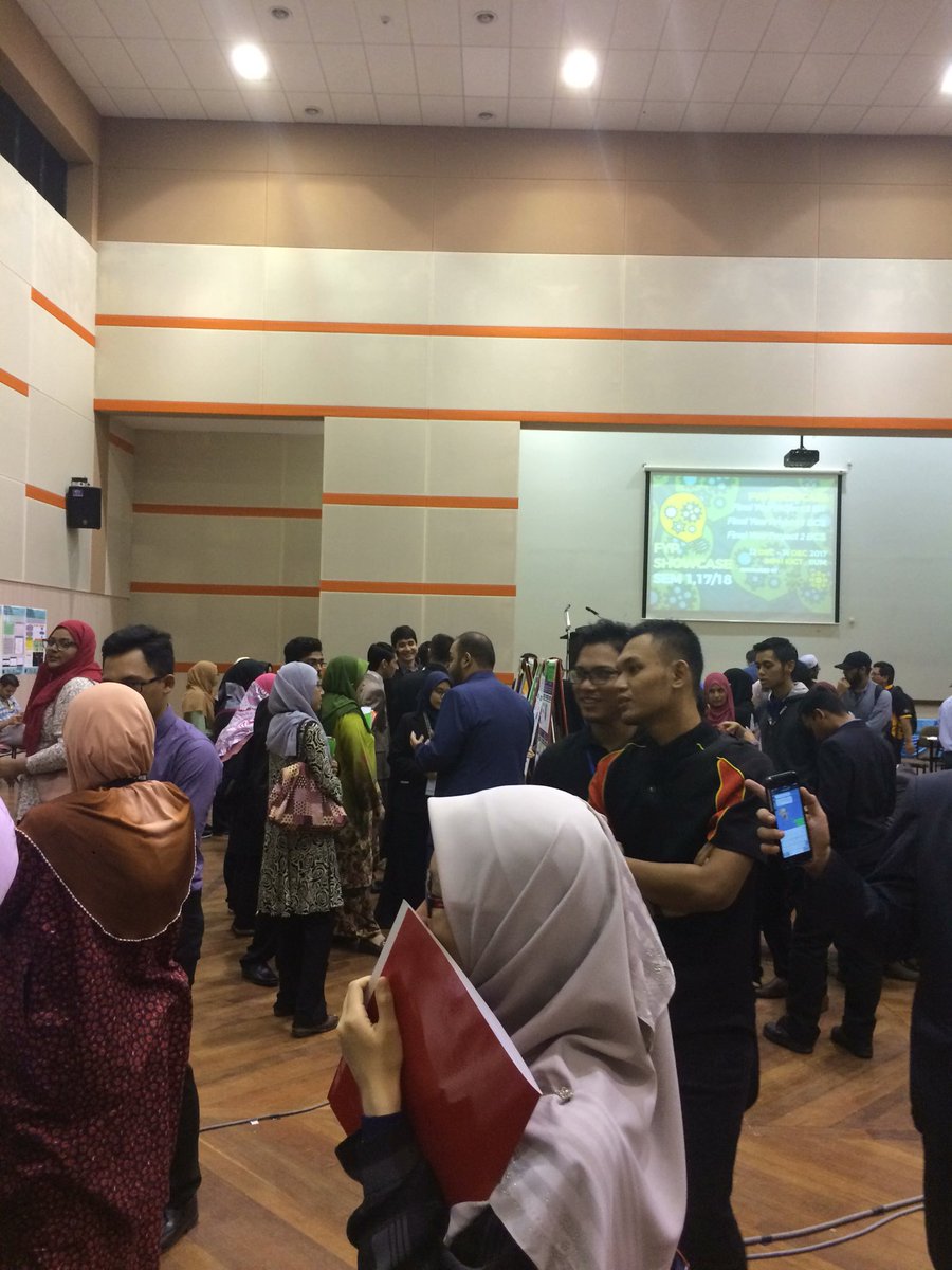 ictss_iium's tweet photo. [6TH FYP SHOWCASE]-DAY 2
[LIVE UPDATE]
BCS&amp;BIT
#FYPicunk #FYPShowcase 
#CodesToHeaven #FYP1718 https://t.co/OCpQoXmMA8