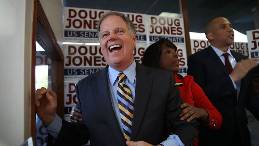 thehill's tweet image. JUST IN: Doug Jones defeats Roy Moore in Alabama Senate race, dealing major blow to Trump and GOP hill.cm/4CbZlqW