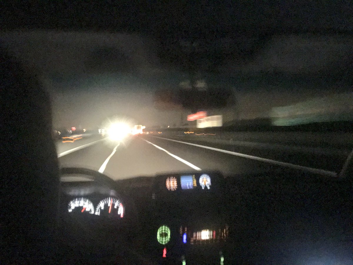 sbonaccini's tweet photo. Verso Colorno, alle 6.30 punto della situazione in Municipio, alle 8 a Reggio in Prefettura e alle 14 a Carpi. Grazie alla Protezione Civile, ai Sindaci, ai Prefetti, alle Forze dell’Ordine, ai volontari x il grande lavoro che stanno svolgendo al servizio delle comunità #maltempo https://t.co/deehwlXSPb