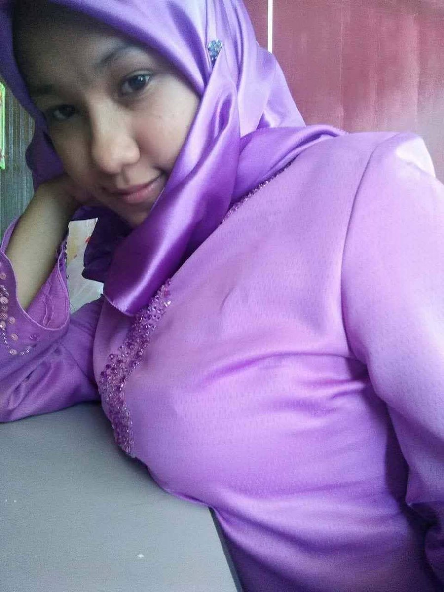 Binor gendut. STW 55th. STW Hijab. Ibu ibu Hijab Bugil. Tante Montok Satin