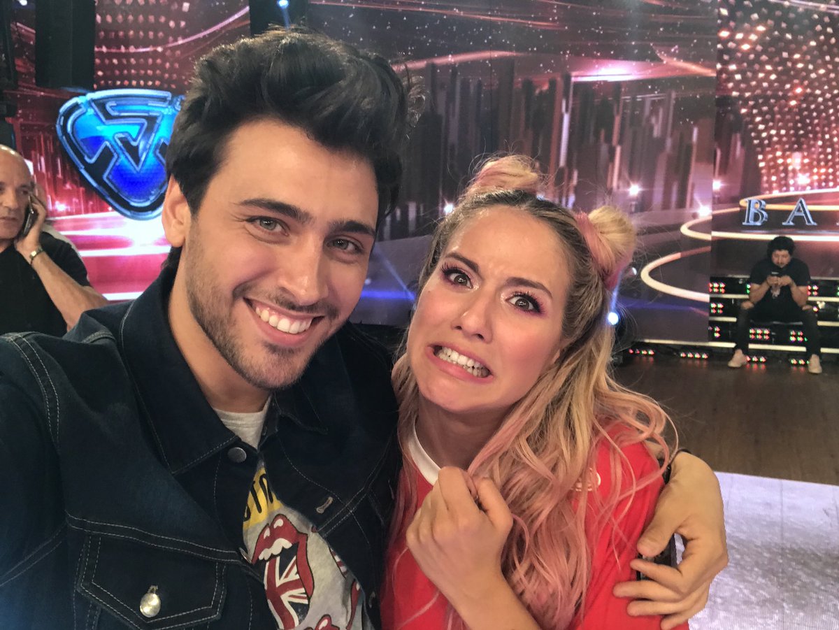 lizardoponce's tweet photo. VAMOS CAMPEONA! 💪🏽 @flor_vigna #Bailando2017 https://t.co/Gn6JMaKyDn