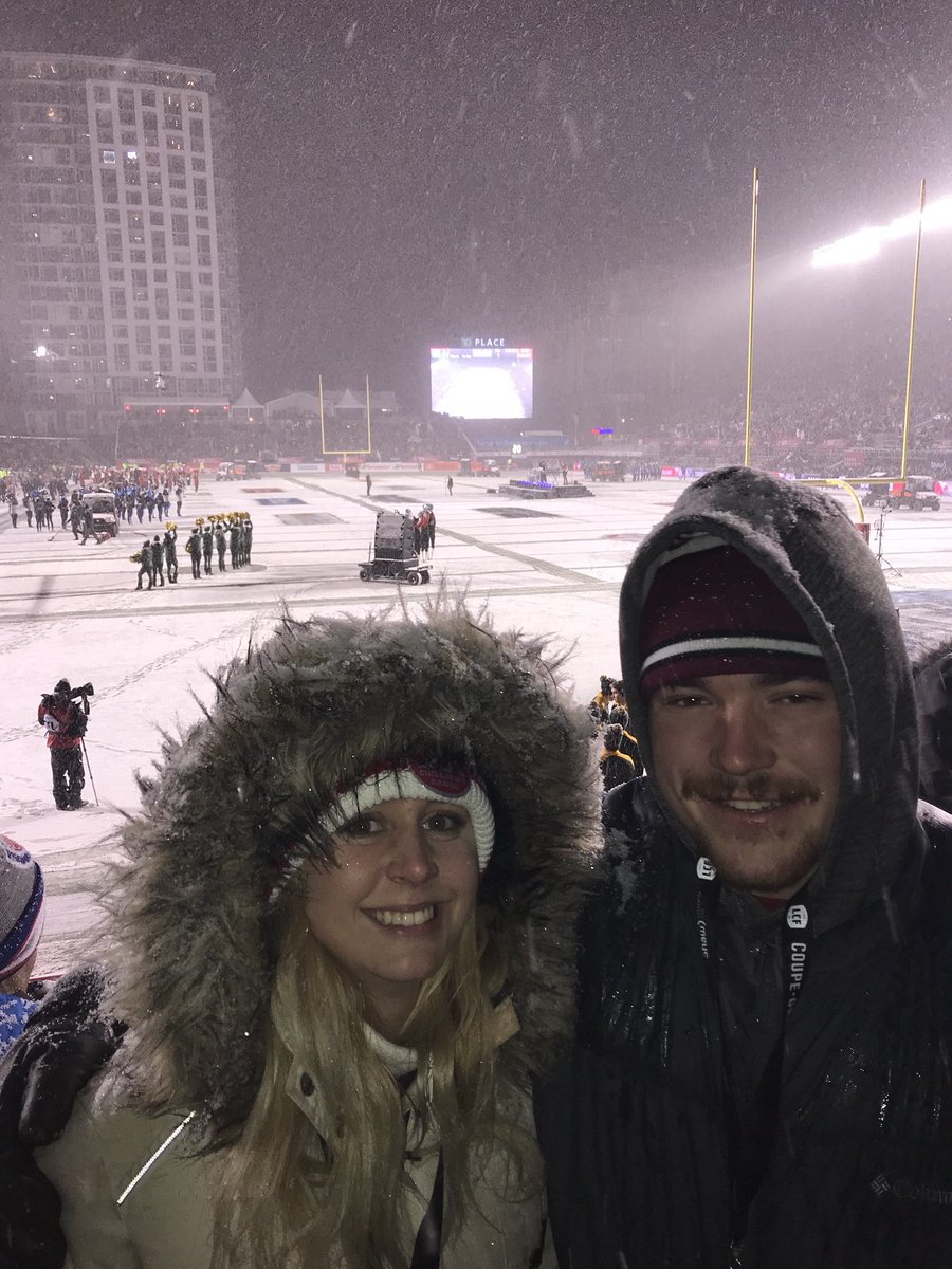 JessicaSperry2's tweet photo. @FlyYOW Grey cup! @FlyYOW #YOWinter https://t.co/3FnUf6WTxu