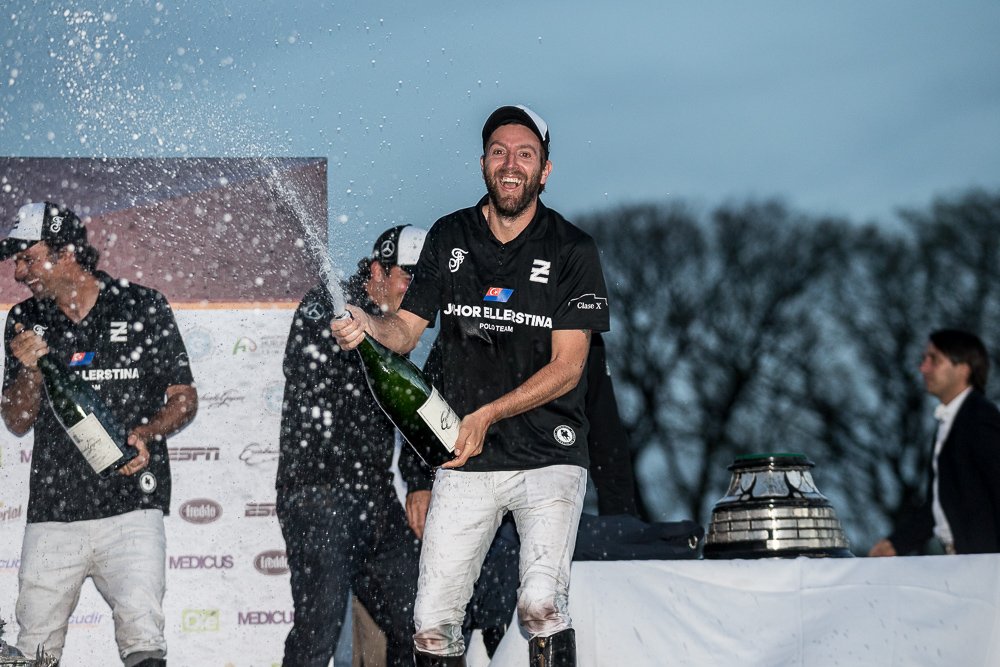 PoloLine tweet media