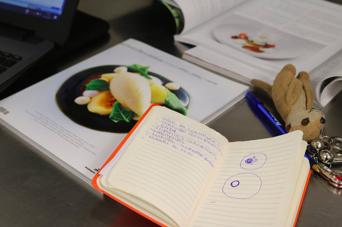 El #GradoGastronomía apuesta por simular en nuestras cocinas las situaciones reales de un restaurante. Los alumnos de segundo preparan su #ProyectoInnovación ¿Con qué nos sorprenderán?