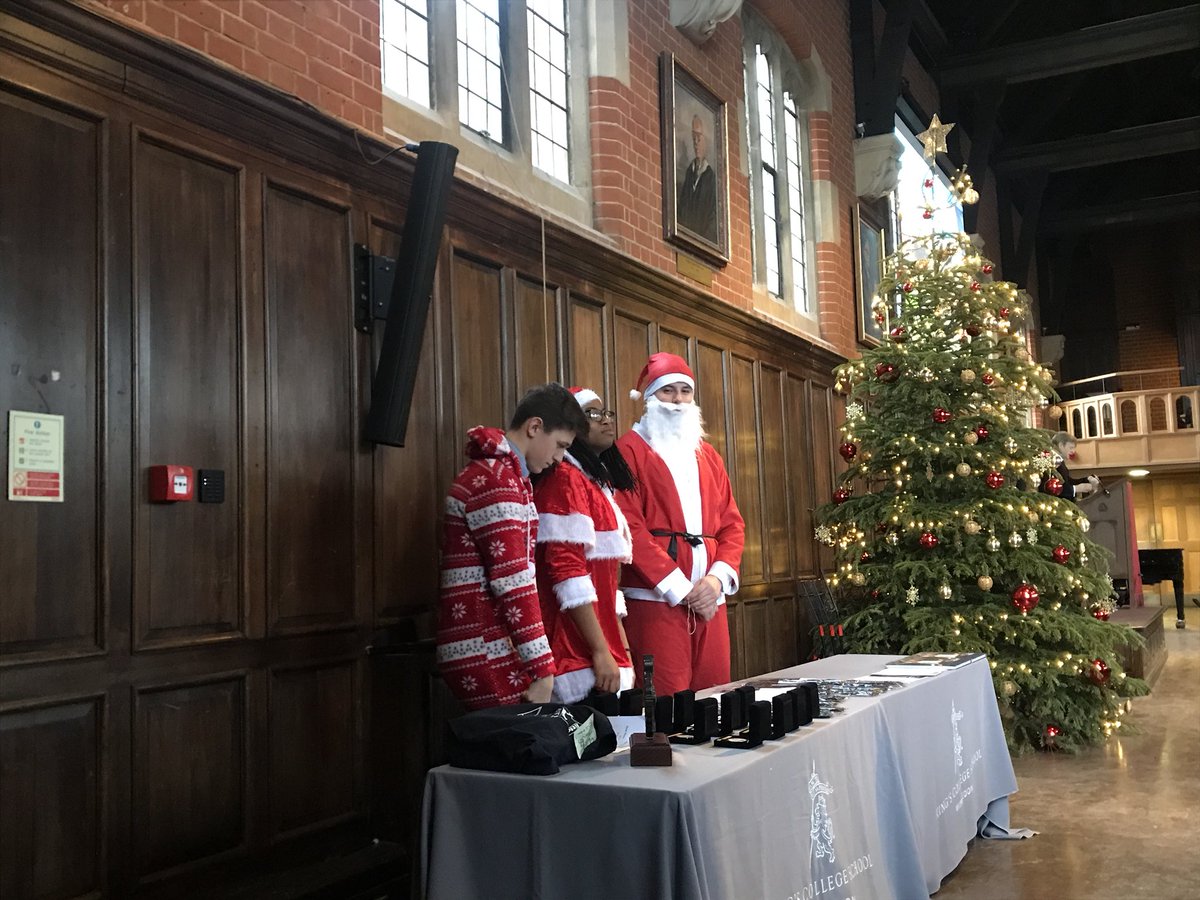 johnshortring's tweet image. Guess who?! @KCSsixthform @KCSWimbledon #finalassembly