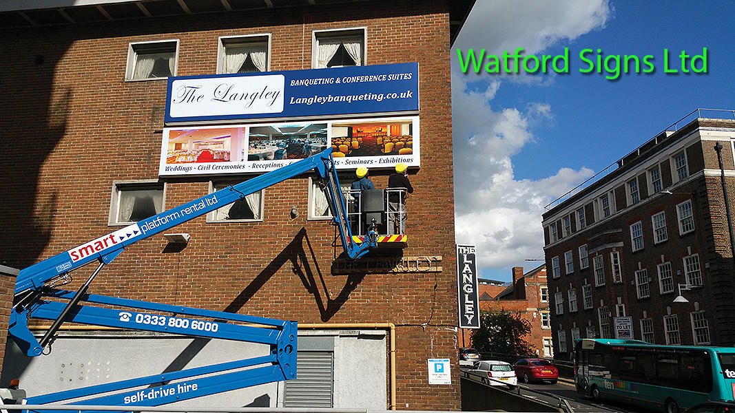 Watford Signs Ltd (WatfordSignsLtd) Twitter