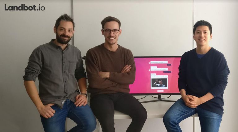 PlazaInnova's tweet photo. Landbot: la 'startup' valenciana que triunfa en USA creando páginas web que hablan con los usuarios https://t.co/KO7uB5doPn https://t.co/uojkuSgguX