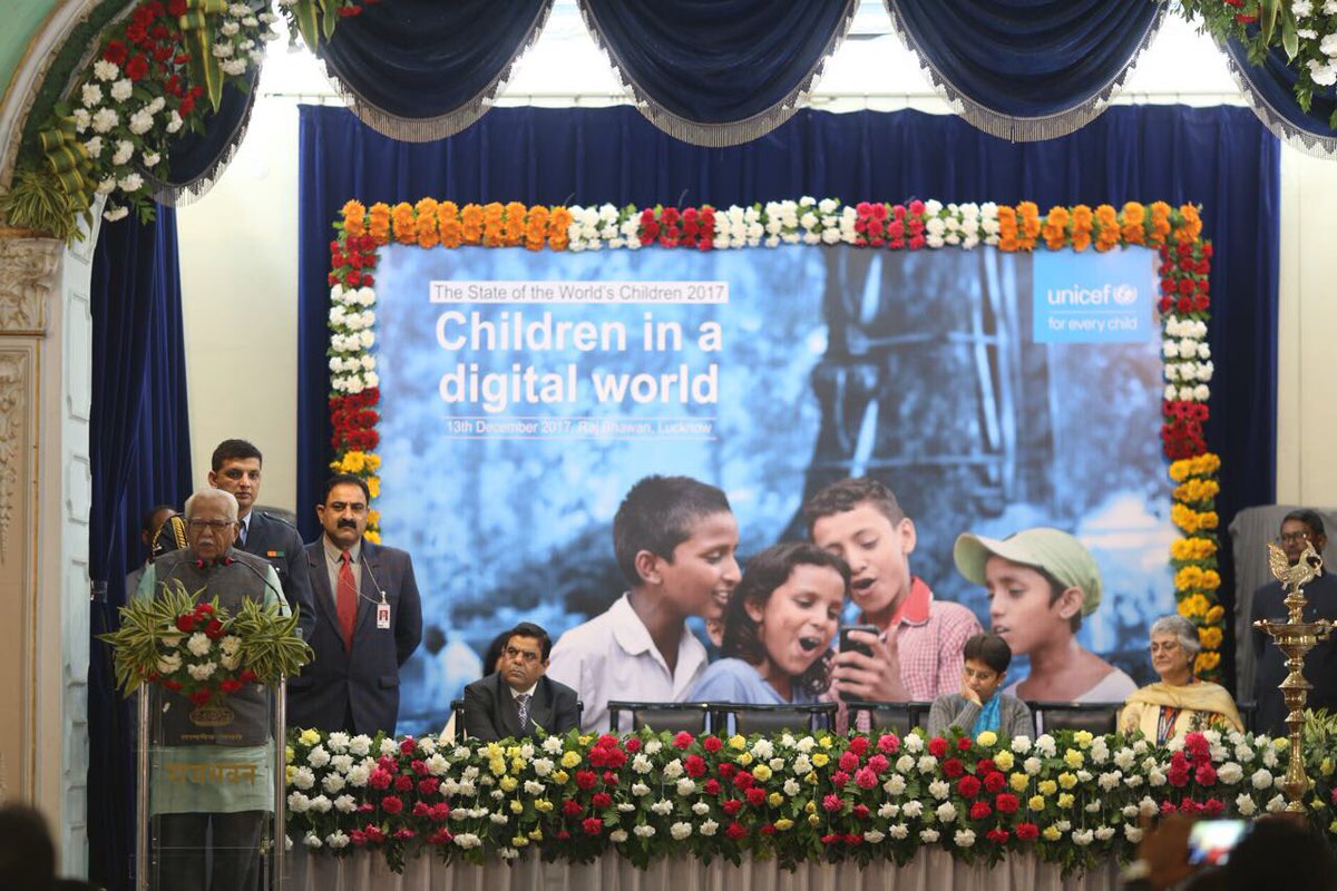 Hon’ble Governor Shri Ram Naik, gives children four tips for life beyond the internet, which will take them a long way - to smile, to appreciate, to not disrespect others & to find the better way to do everything good they do #GrowingUpOnline #UNICEFandUPPolice