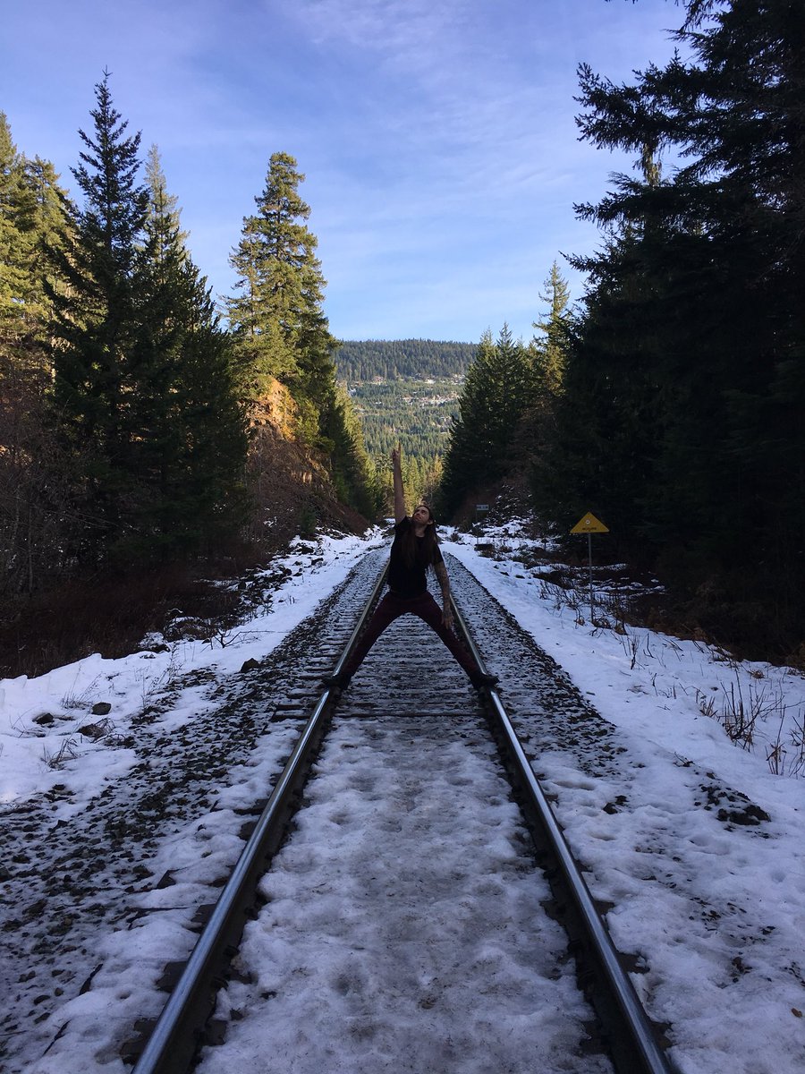 sharpestmeak's tweet image. 