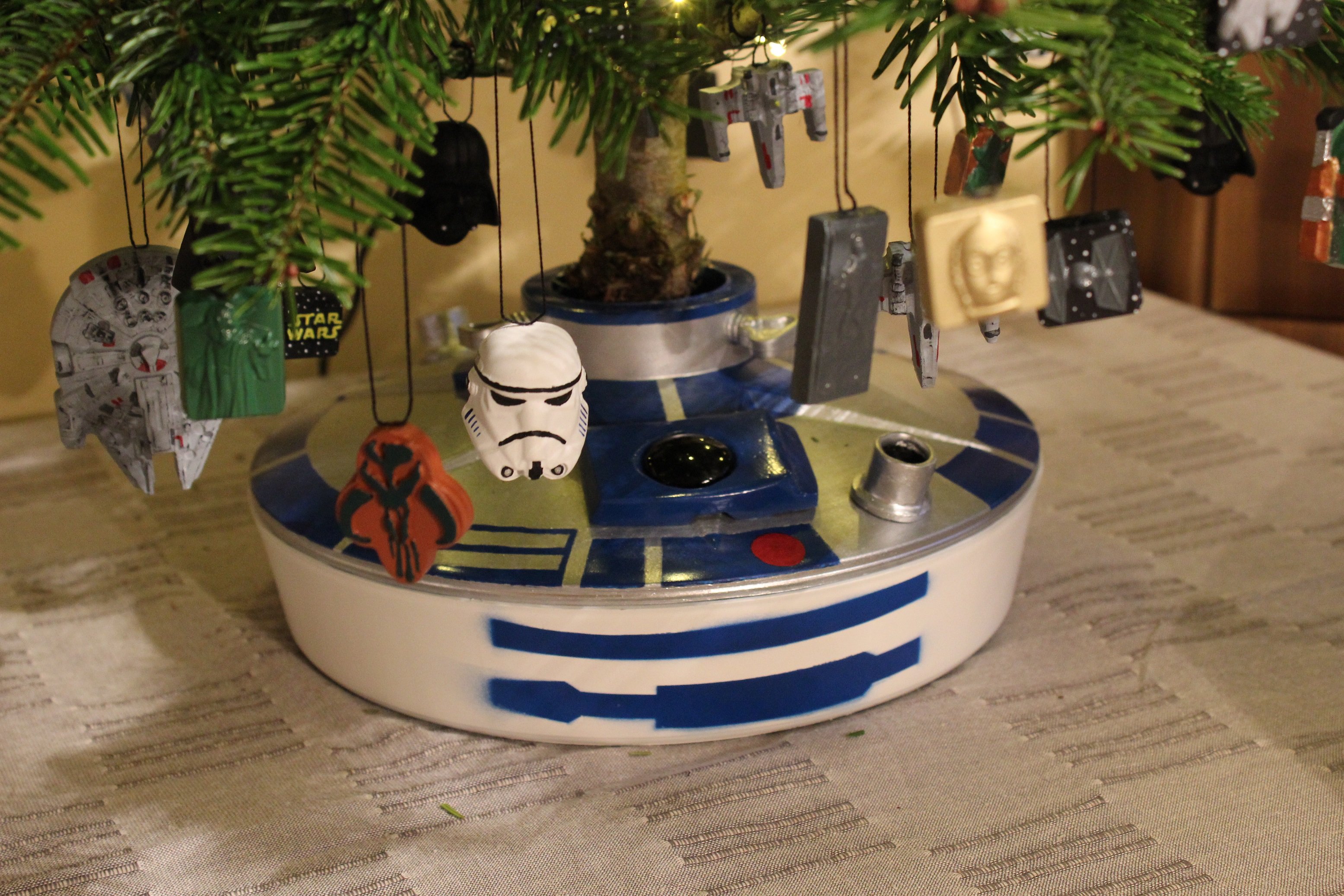 DIY Christmas Decoration Star Wars 