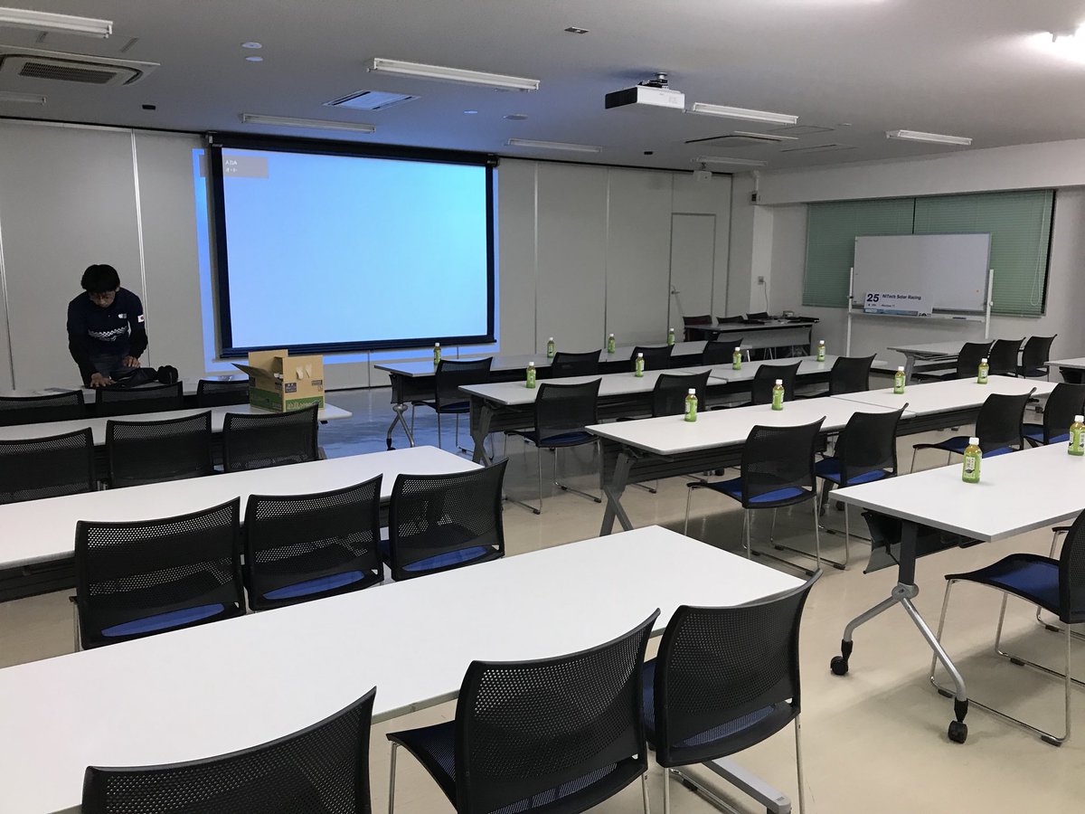 NIT_SolarCar's tweet photo. 本日18:00より大学会館(食堂)3階でBWSC2017の報告会を行います😆
#名工大ソーラーカー部
#BWSC2017 #報告会 https://t.co/cDitBweLNN