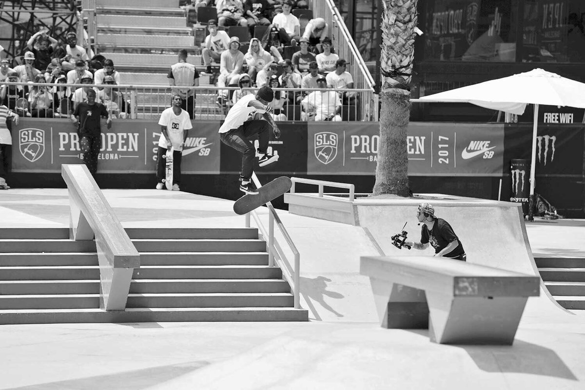 StreetLeague's tweet photo. .@d_dashawn got invited to the Pro Open by winning @SPoTTampa's 2016 Tampa Am, made the top 7 cut to Day 2 and was the second highest placing Qualifier which secured his spot on the SLS World Tour as an official SLS Pro! 💫

#SLSProOpen #2017SLSWorldTour https://t.co/OzNeudGeuY