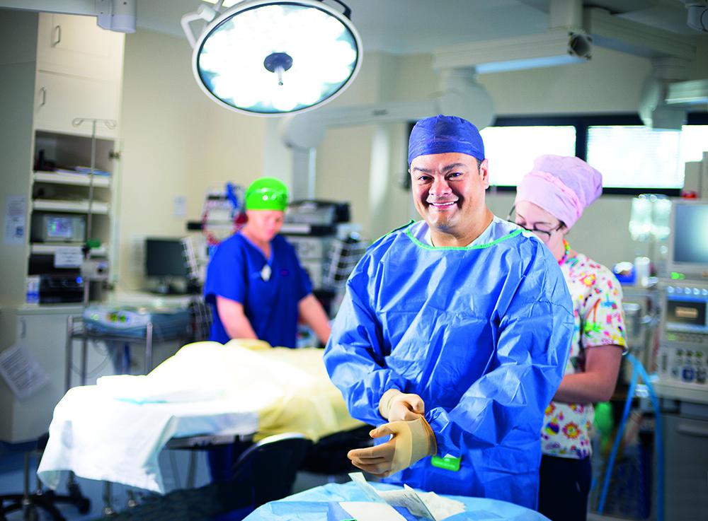 Associate Professor Kelvin Kong became Australia’s first ever Australian Indigenous surgeon. Read more on his incredible story here. ow.ly/AcMT30hc2ek