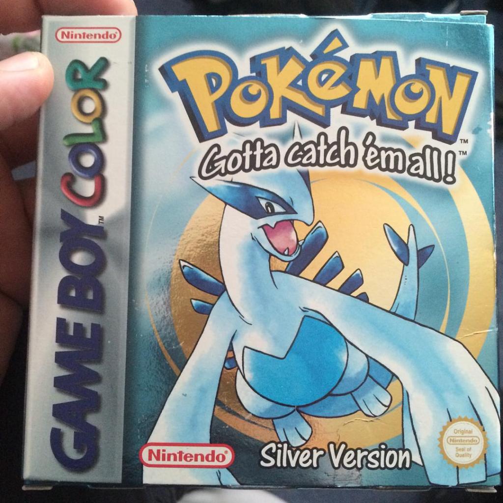 retrotechinfo's tweet photo. #pokemon #silverversion #gameboy #gameboycolour in the box and got all the leafl… https://t.co/WNou9n9Bje https://t.co/td8Czt6rl2