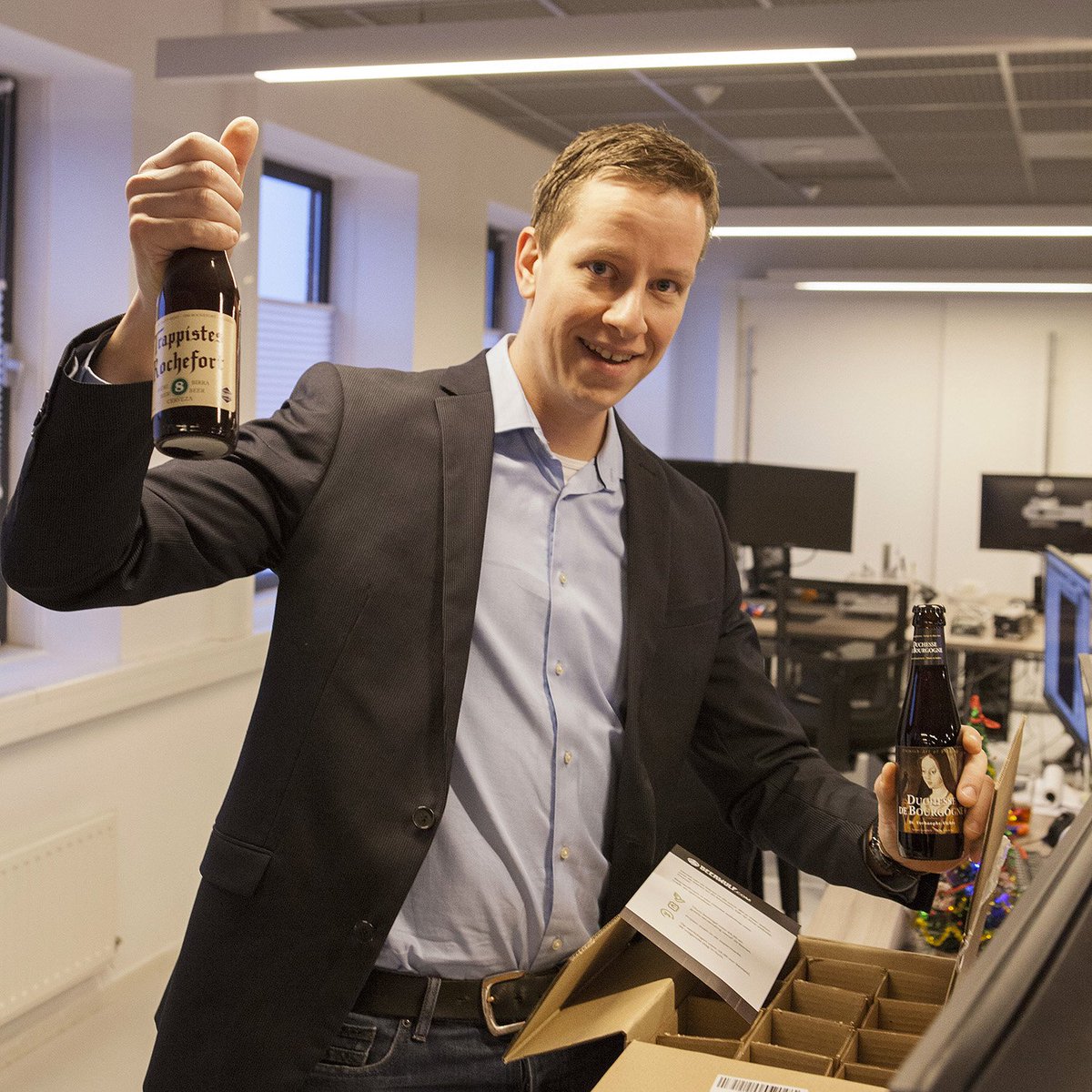 Happy faces all around! Secret Santa arrived at the office this morning! 🎅