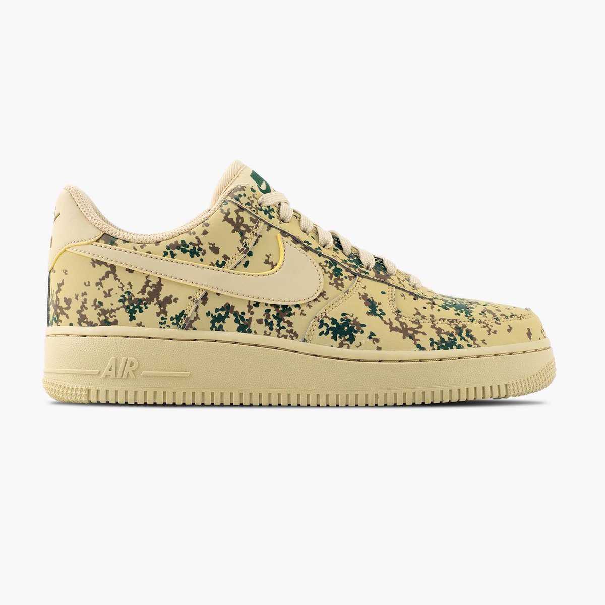 nike air force 1 07 lv8 country camo pack white