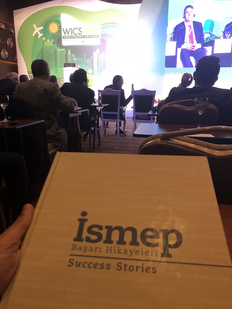 hnokay's tweet photo. #wics2017 toplantısında, Türkiye’deki önemli projelerden olan İSMEP ‘in başarı hikayeleri kitapçığı katılımcılara sunuluyor. İnşallah Akıllı Şehir Projelerinde de başarı hikayelerimiz olur ve İSMEP gibi onlarla da gurur duyarız. @ipkbgovtr https://t.co/eQoTDgS3W0